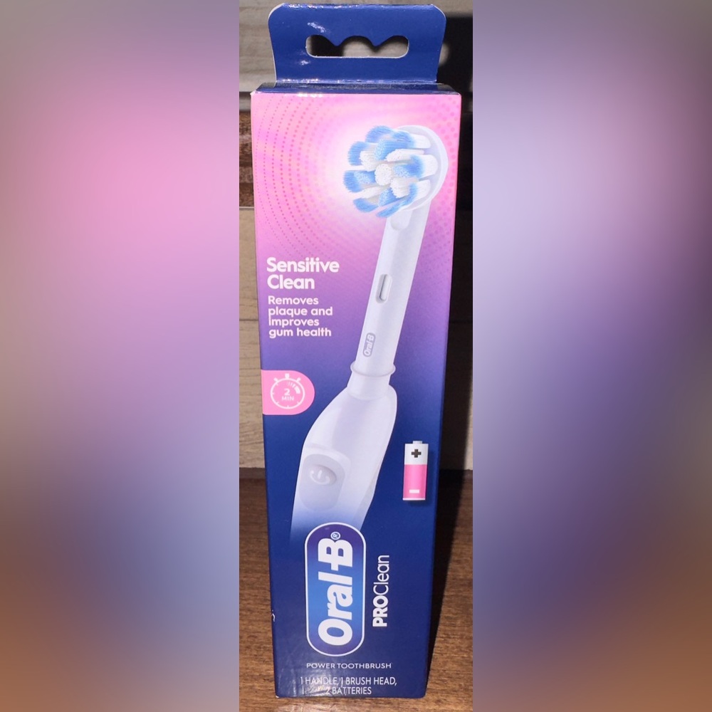 Oral-B ProClean CrossAction Battery Powered Electric Toothbrush Sensitive Clean
